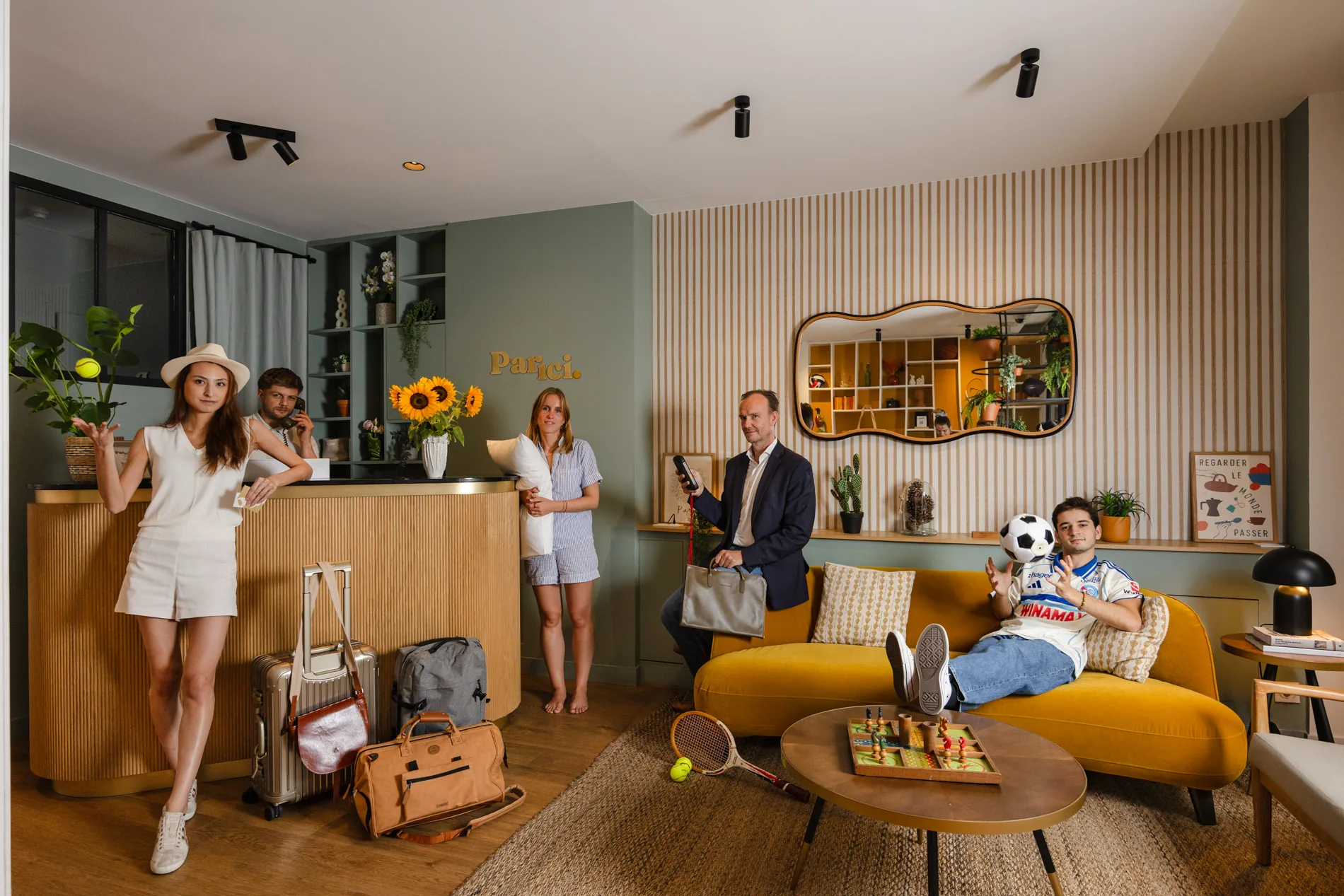 Reception of Hôtel Parici in Boulogne-Billancourt