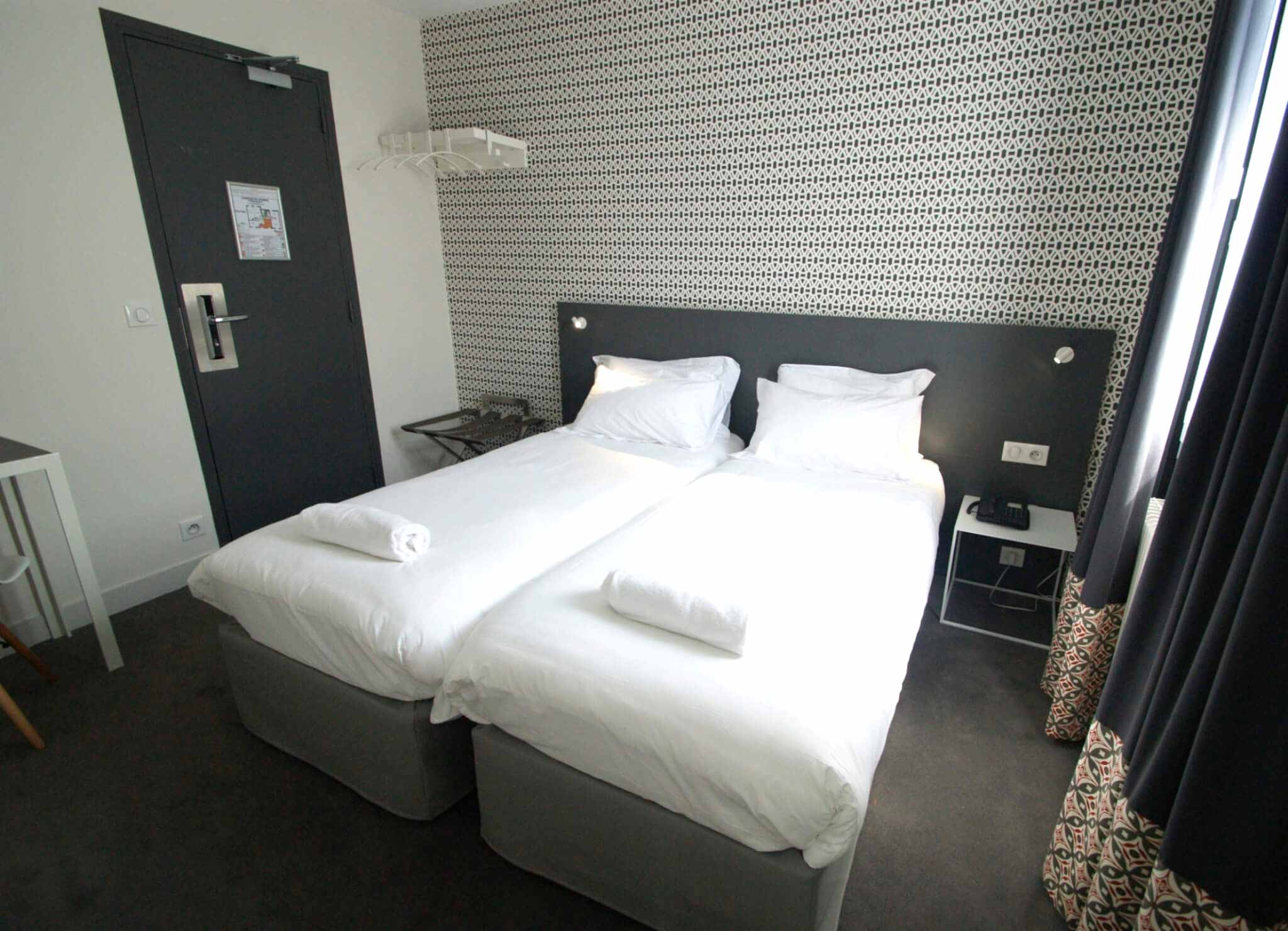 Chambre Twin, cosy, deux lits, Boulogne-Billancourt