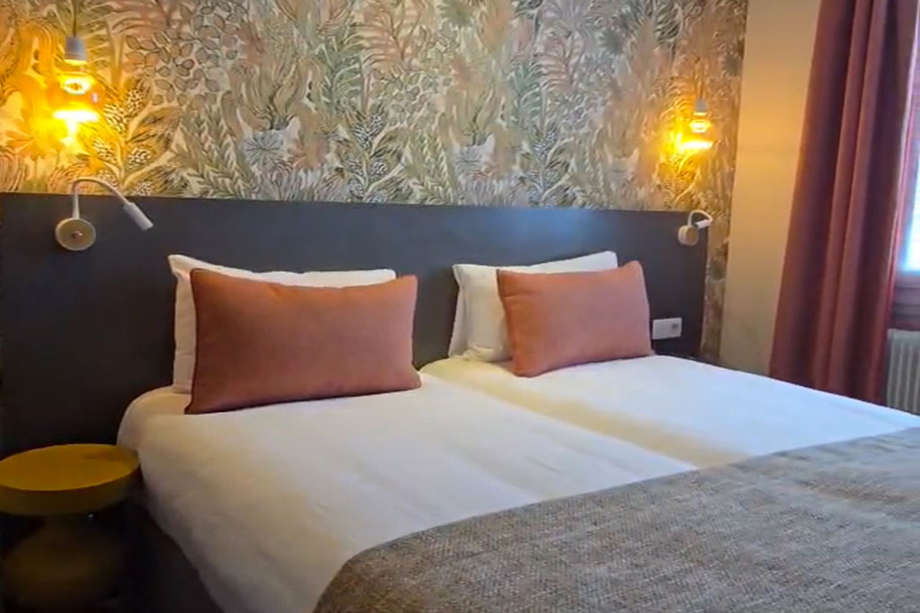 Chambre Twin, cosy, deux lits, Boulogne-Billancourt